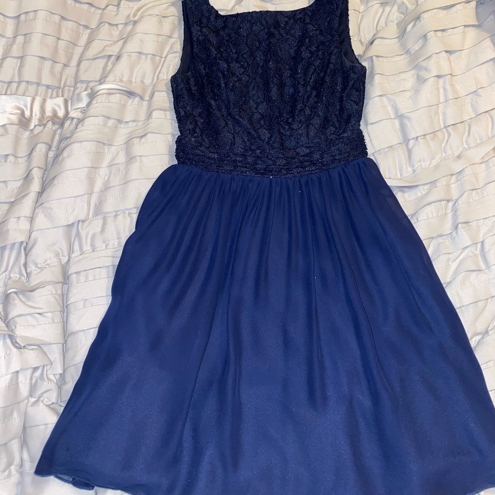 a size 1 “Speeckless” navy blue dress!!!